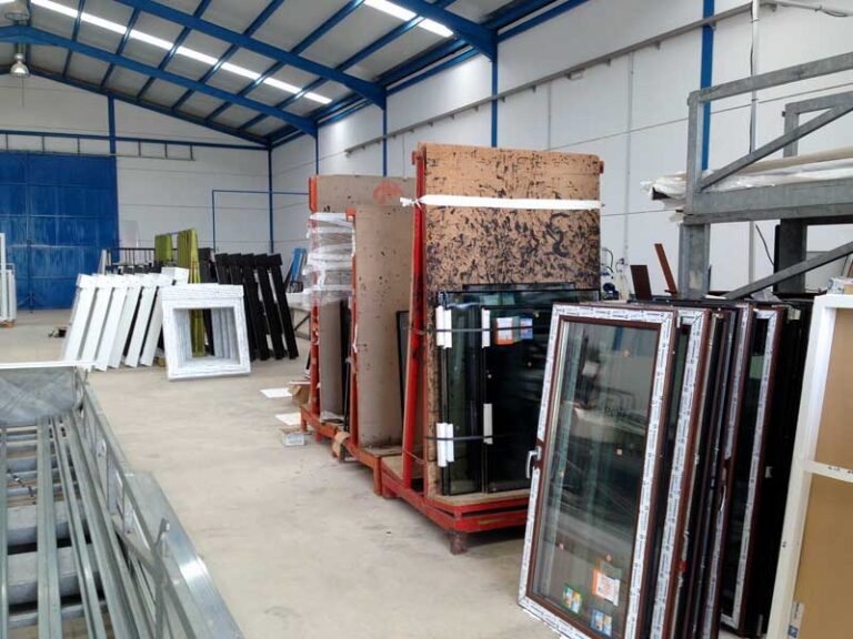 Fábrica de ventanas de PVC Indalco en Las Mesas